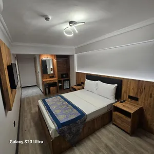 احجز هنا
