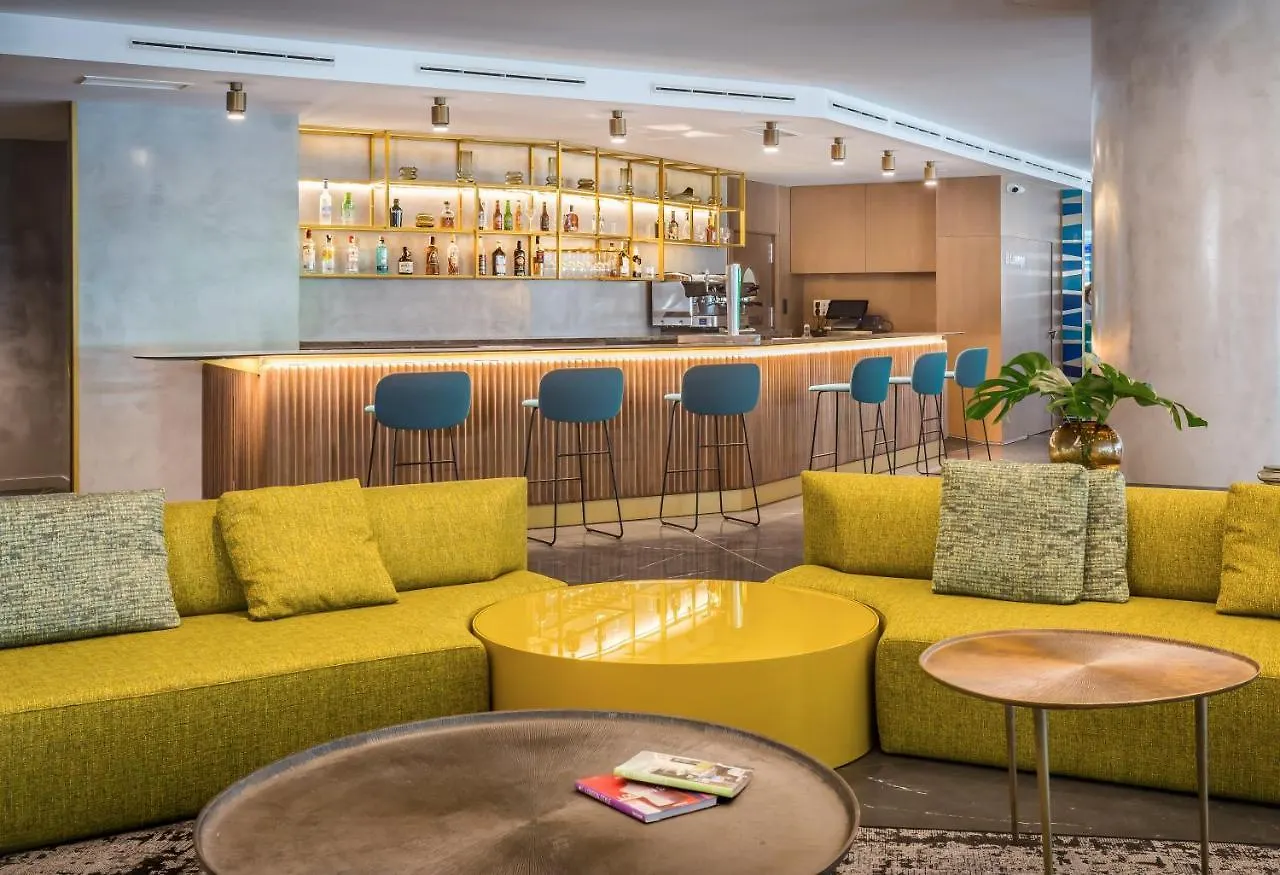 Отель Barcelo Costa Vasca Сан-Себастьян 4*,